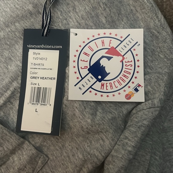 NWT Vineyard Vines LA Dodgers 2020 World Series Champs long sleeve shirt size L - Picture 6 of 6